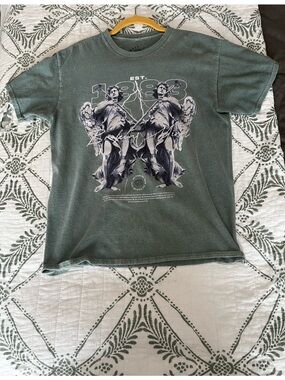 Men's Graphic Short-Sleeve Shirt in Olive Green